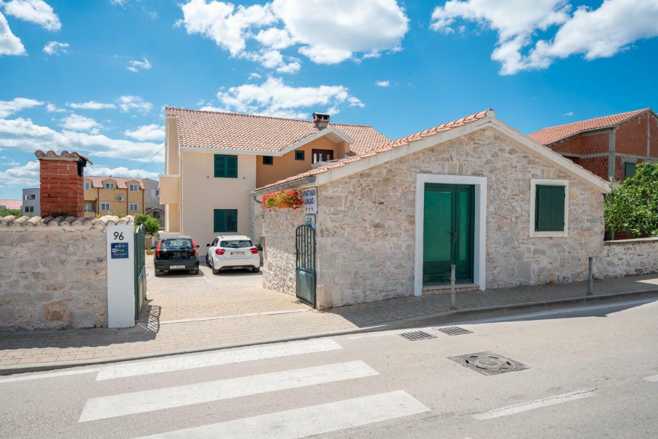 Apartments Janjac Vodice Eksteriør billede